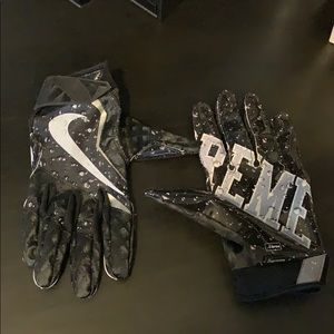 Supreme x Nike football gloves